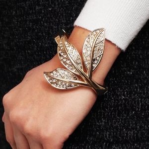 Golden Leaf Design Cuff Women Fashion Bracelet